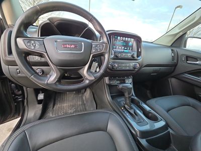 2018 GMC Canyon — photo 12 view