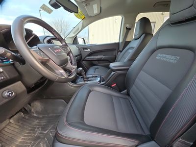 2018 GMC Canyon — photo 9 view