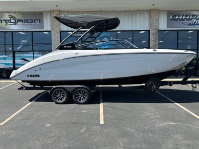 2025 Yamaha 252SE - Photo 1