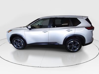 2025 Nissan Rogue - Photo 4