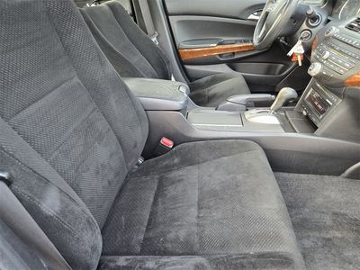 2011 Honda Accord - Photo 9