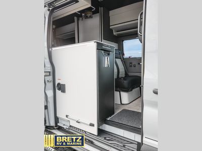 2026 Grand Design Lineage Series VT - Photo 9