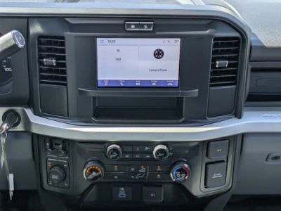 2025 Ford F-350SD — photo 15 view