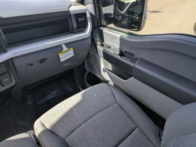 2025 Ford F-350SD — photo 14 view