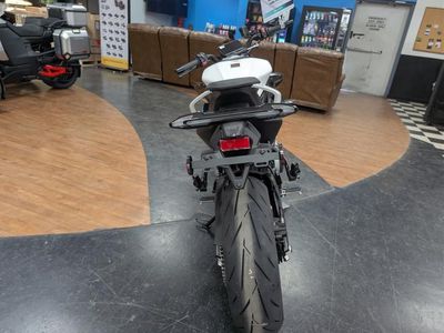 2026 CFMOTO 675NK - Photo 7