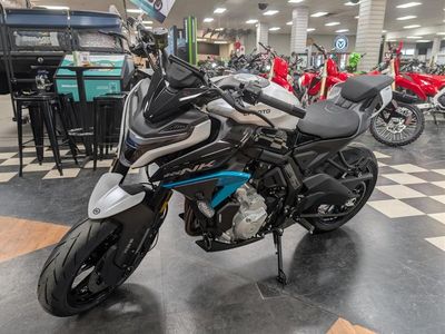 2026 CFMOTO 675NK - Photo 2