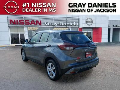 2025 Nissan Kicks Play - Photo 5