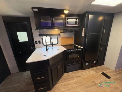 2022 Forest River RV Cherokee — photo 22 view
