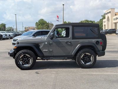 2020 Jeep Wrangler - Photo 2