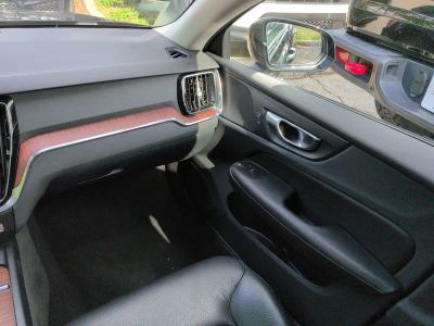 2024 Volvo S60 — photo 17 view