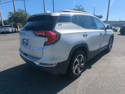2020 GMC Terrain — detail view
