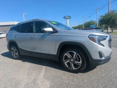 2020 GMC Terrain — side profile view