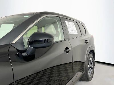 2023 Nissan Rogue — photo 10 view