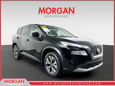 2023 Nissan Rogue SV in Black — front three-quarter view