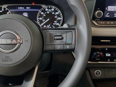 2023 Nissan Rogue — photo 17 view