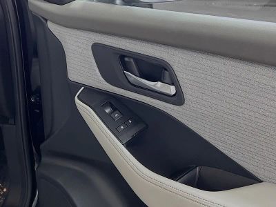 2023 Nissan Rogue — photo 29 view