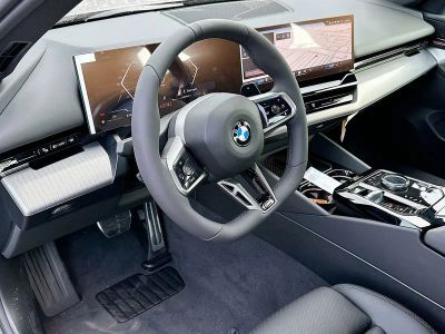2026 BMW 5 Series — photo 7 view