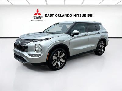 2025 Mitsubishi Outlander — rear three-quarter view