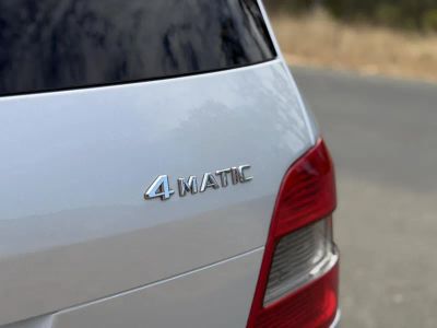 2011 Mercedes-Benz GLK 350 — photo 15 view