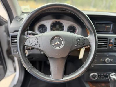 2011 Mercedes-Benz GLK 350 — photo 30 view