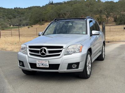 2011 Mercedes-Benz GLK 350 — rear three-quarter view