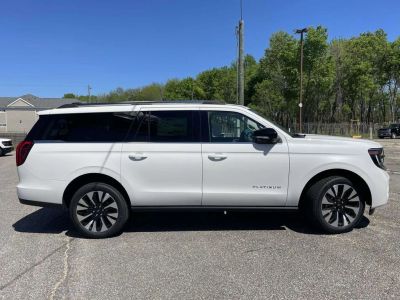 2026 Ford Expedition - Photo 2