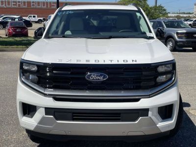 2026 Ford Expedition - Photo 8
