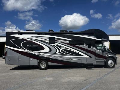 2023 Thor Motor Coach PASADENA - Photo 35
