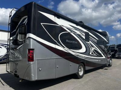 2023 Thor Motor Coach PASADENA - Photo 43