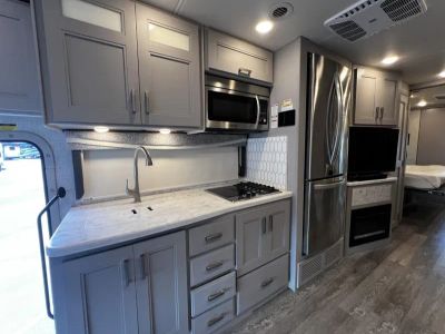 2023 Thor Motor Coach PASADENA - Photo 10