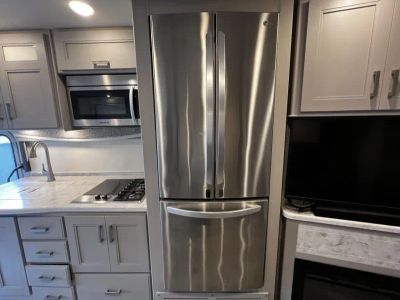 2023 Thor Motor Coach PASADENA - Photo 9