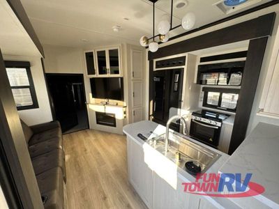 2026 Forest River RV Cherokee Rogue Armored - Photo 18
