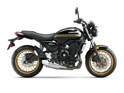 2025 Kawasaki Z650RS ABS — front three-quarter view