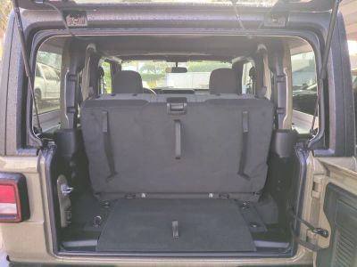 2026 Jeep Wrangler — photo 13 view