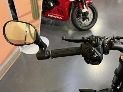 2026 Yamaha XSR900 - Photo 7