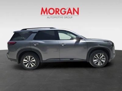2026 Nissan Pathfinder — photo 9 view