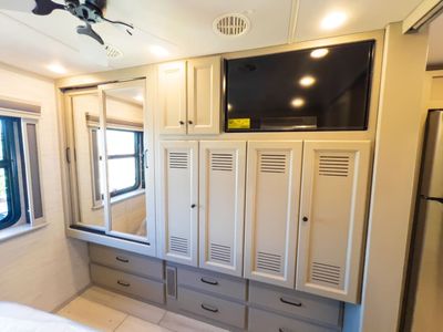 2026 Tiffin ALLEGRO BAY - Photo 18