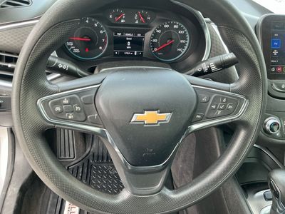 2021 Chevrolet Malibu — photo 13 view
