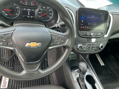 2021 Chevrolet Malibu — photo 14 view