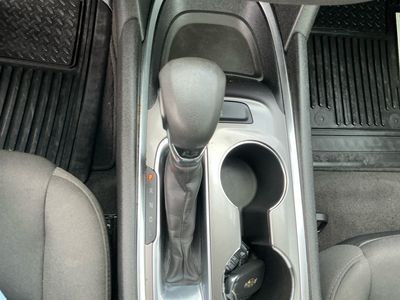 2021 Chevrolet Malibu — photo 12 view