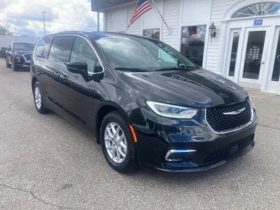 2023 Chrysler Pacifica — rear three-quarter view
