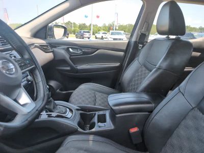 2021 Nissan Rogue Sport — side profile view
