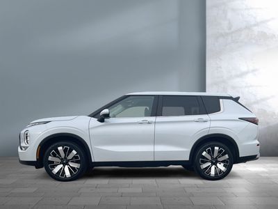 2025 Mitsubishi Outlander - Photo 3