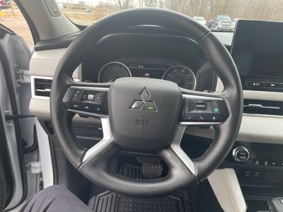 2025 Mitsubishi Outlander - Photo 19