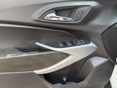 2025 Chevrolet Trax — photo 11 view