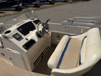1999 Bennington 22SF — photo 15 view
