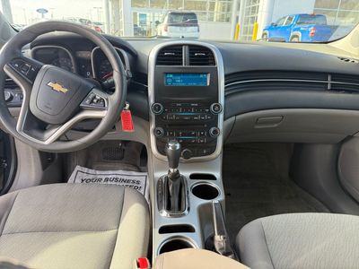 2015 Chevrolet Malibu - Photo 11