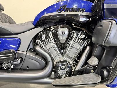 2025 Indian Motorcycle Pursuit Dark Horse 112 Springfield Blue Vivid Crystal with Black Vivid - Photo 15