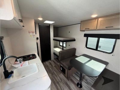 2026 Jayco Jay Flight SLX - Photo 7