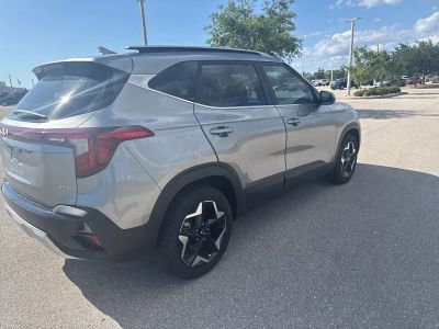 2024 Kia Seltos — photo 9 view